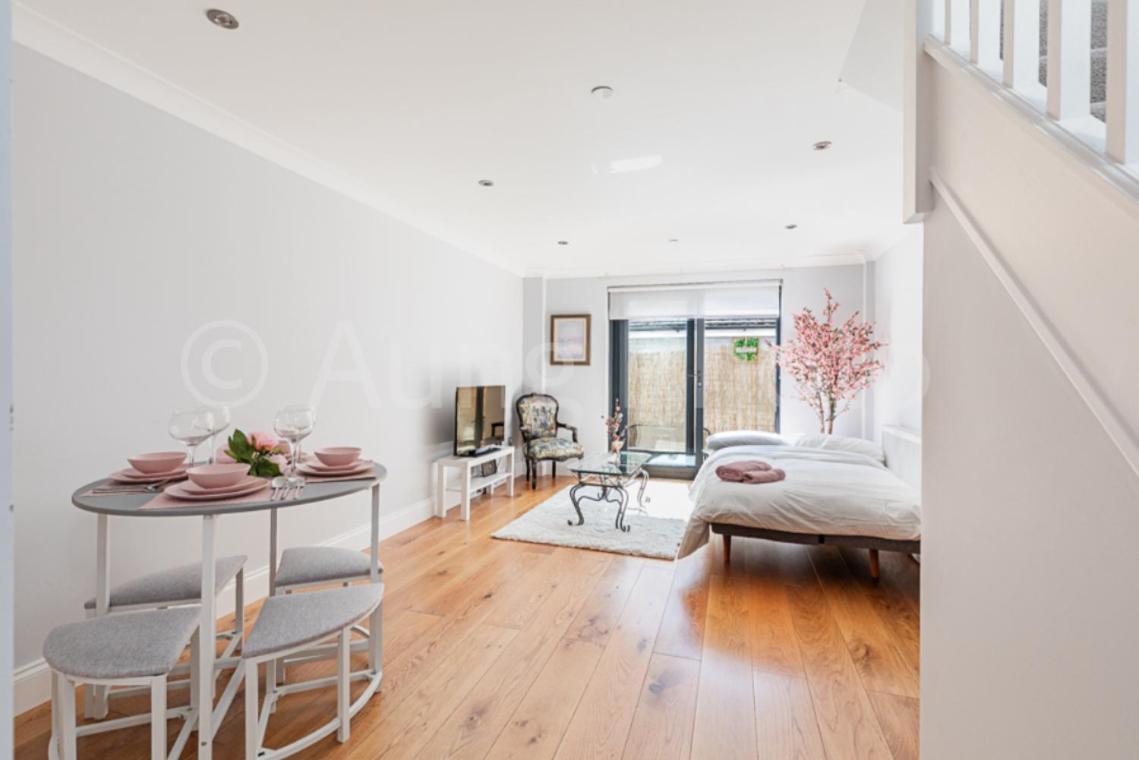 Exceptional 2 Bed Boutique Home In Mill Hill Exterior photo