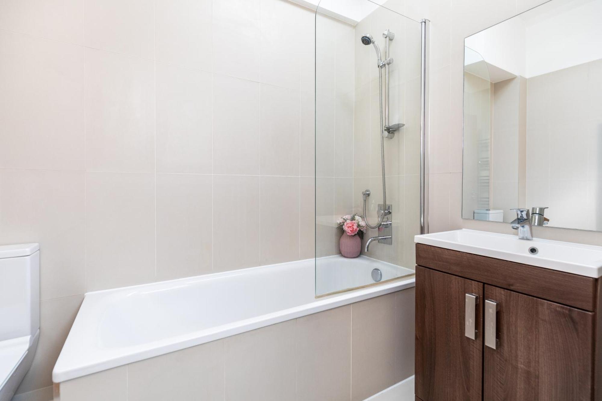 Exceptional 2 Bed Boutique Home In Mill Hill Exterior photo